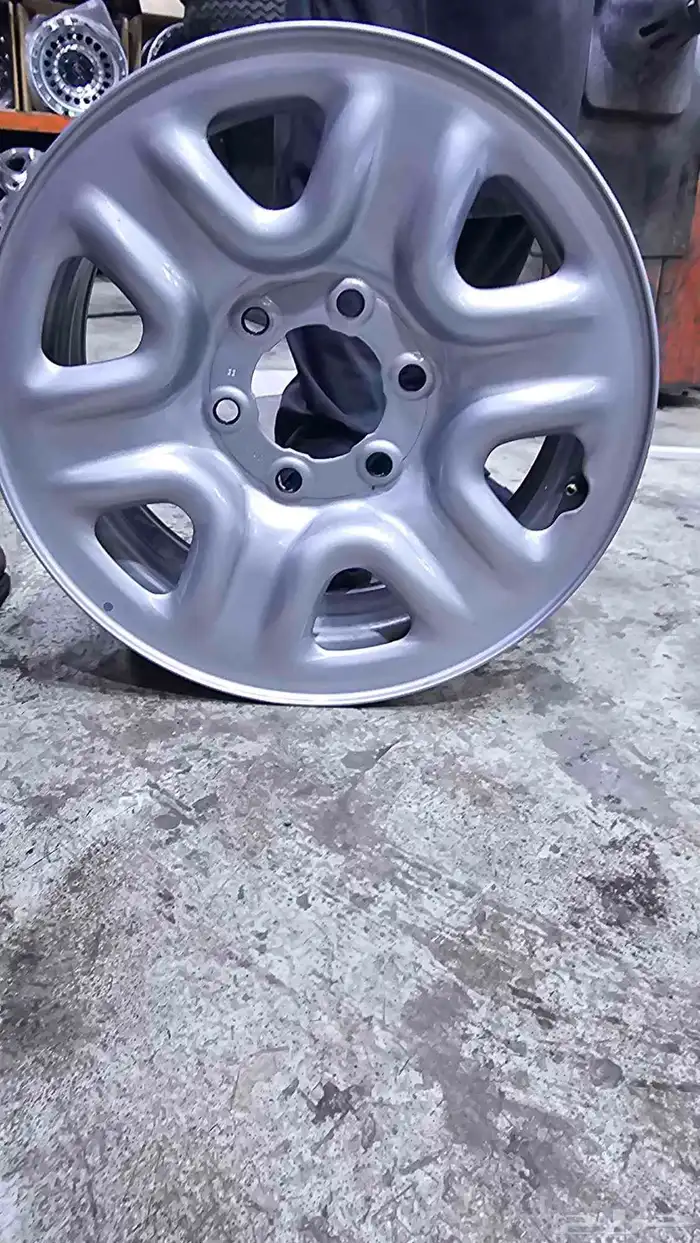 جنوط ديازل جيب لاندكروزر 2024 اصلي وكاله سته مسمار 1