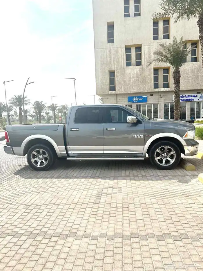 دوج رام 1500 لارامي فل كامل موديل 2013 بنزين 1
