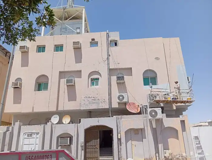 معلم دهانات خارجي وازاله الدهان القديم بظغط الماء 5