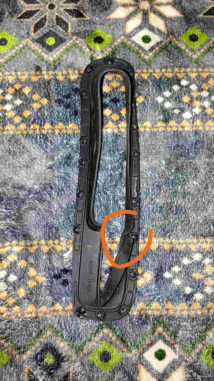 السلام عليكم قطع كامري للبيع من 2007 الى 2011 0