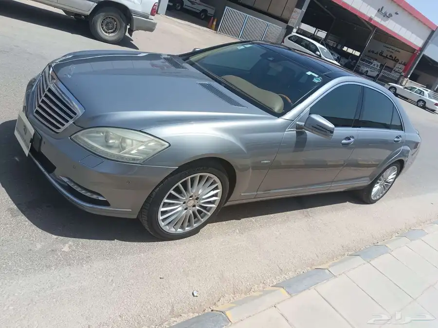 مرسيدس 2012 2