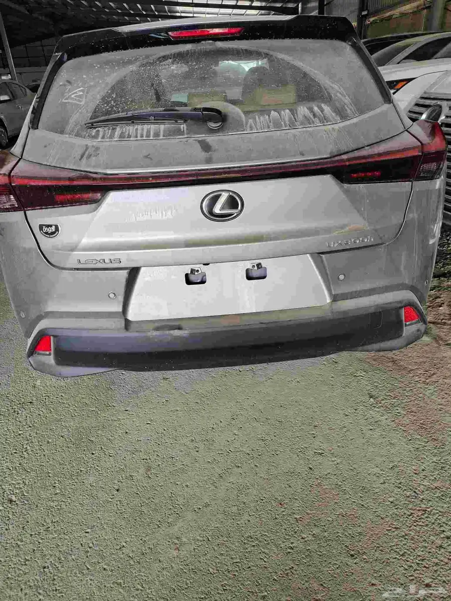 لكزس UX300H 0
