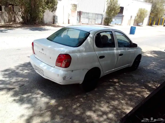 تيوتا ايكوا 2000 3