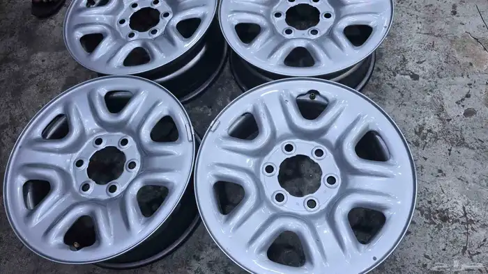 جنوط ديازل جيب لاندكروزر 2024 اصلي وكاله سته مسمار 4