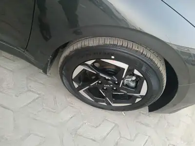 كيا k5 نص فل.   دخول ذكي  كاميرا   شاشه   بصمه اوتو هولد 5