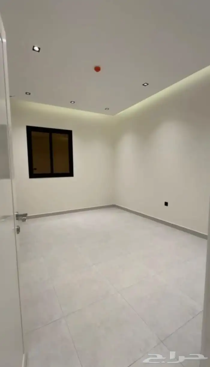 للايجار شقه في عماره حي الرمال ريبال 8