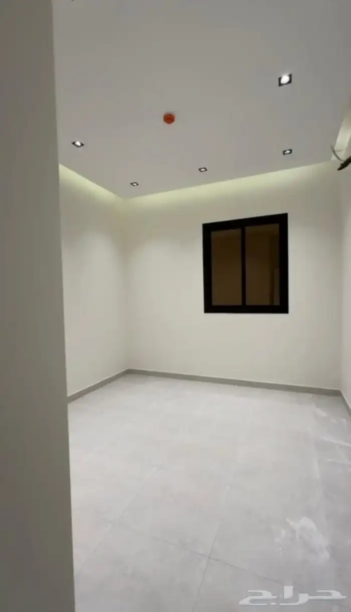 للايجار شقه في عماره حي الرمال ريبال 5