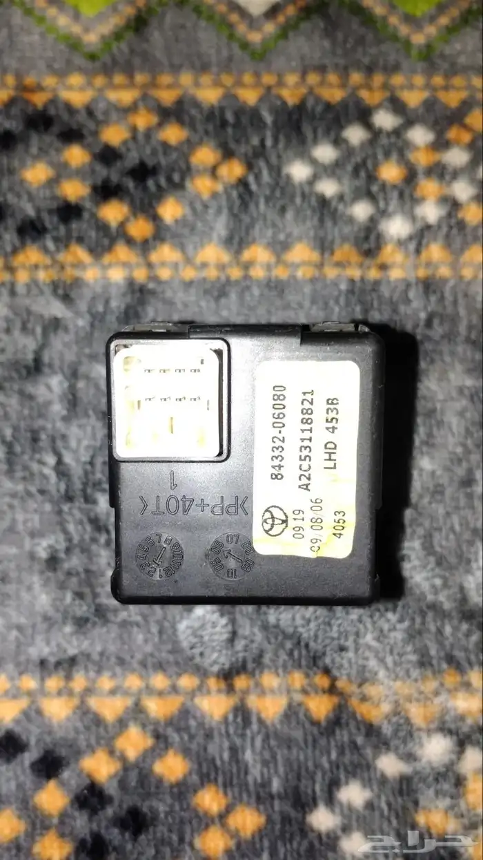 السلام عليكم قطع كامري للبيع من 2007 الى 2011 4