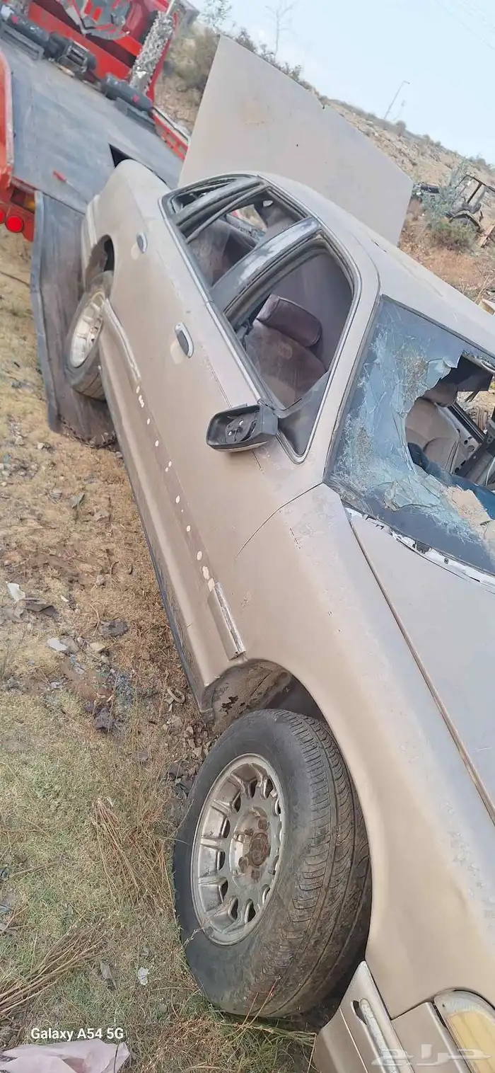 فورد 97 بدون قير ومكينه والقطع الباقي موجوده دفرنس موجود 0