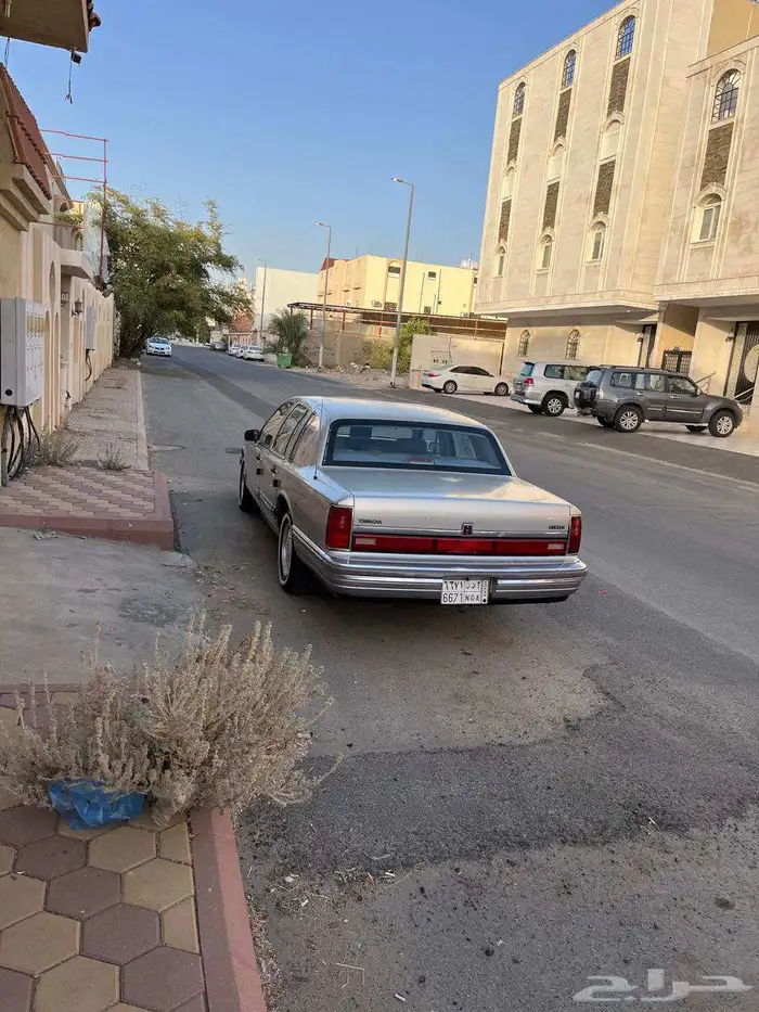 فورد لينكون تاون كار 1990 مخزن للبيع 1