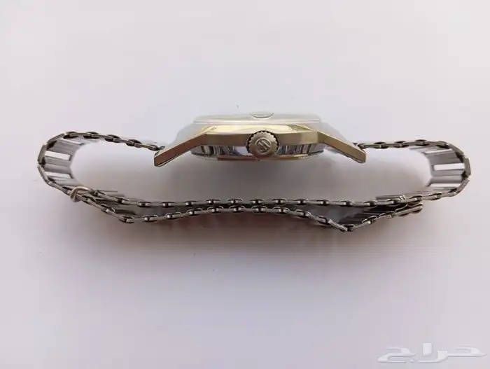 ساعه قديمه ويست آند واتش ام صليب ارقام عربيه. 2
