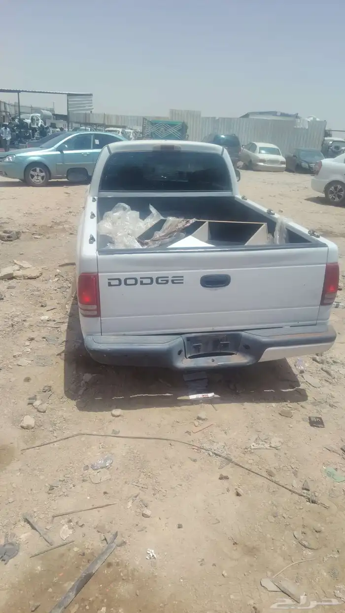 دودج داكوتا 2002 1