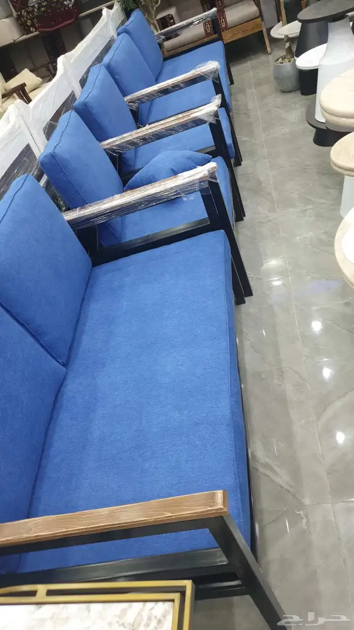 طقم جلسات خارجية حديد وخشب 9