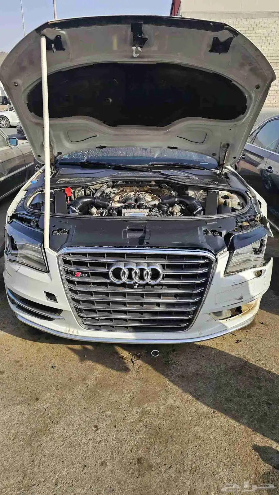 تشليح قطع Audi S8 8
