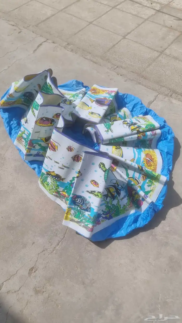 مسبح اطفال بدون نفخ صغير يسع 4 اطفال او 5 مستخدم 3