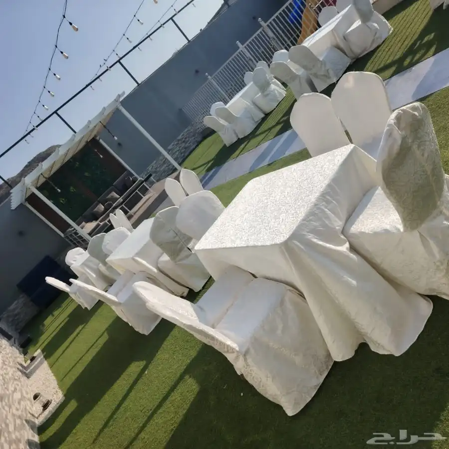 طاولات عشاء 4