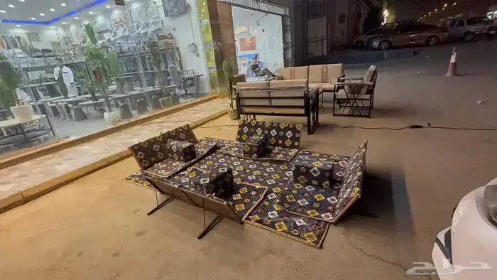 طقم جلسات خارجية حديد وخشب 2