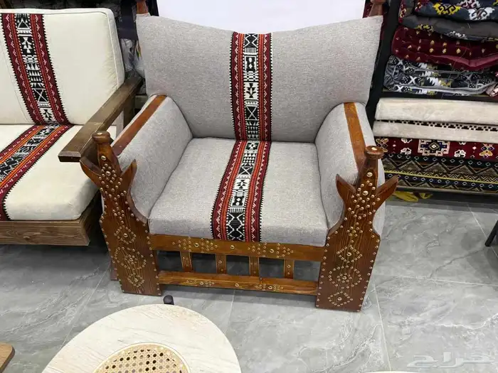 طقم جلسات خارجية حديد وخشب 4