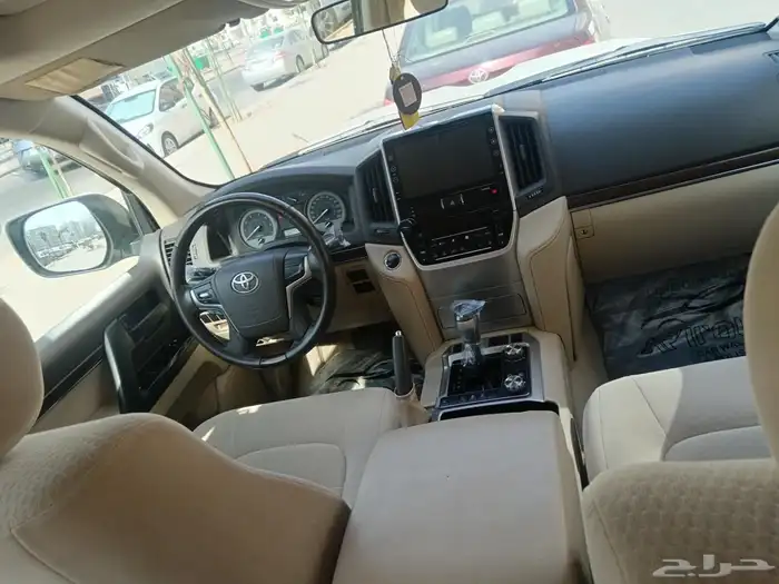 لاندكروزر GXR V6 6