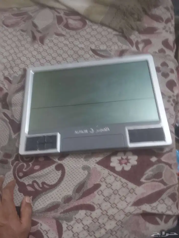 سعات الفجر الاصليه مكتب وحائط ويد للتواصل وتس 4