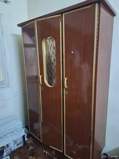 دولاب للبيع 1