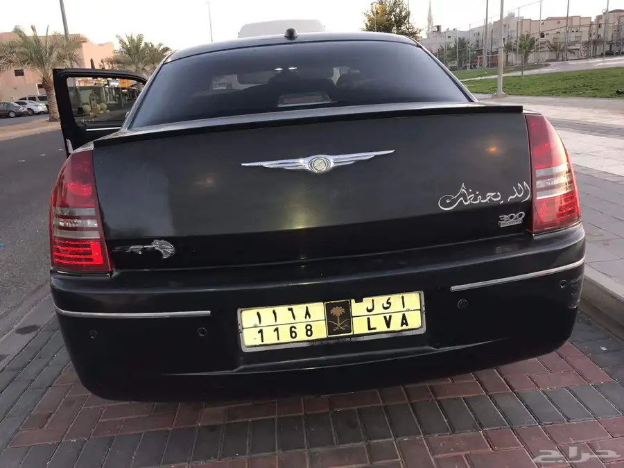 Chrysler c300 American 6 سلندر 7