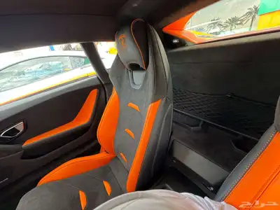 لامبورجيني للأيجار 7