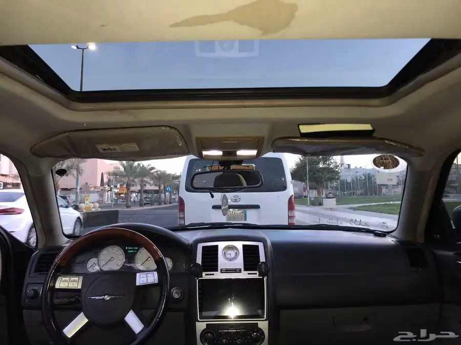Chrysler c300 American 6 سلندر 6