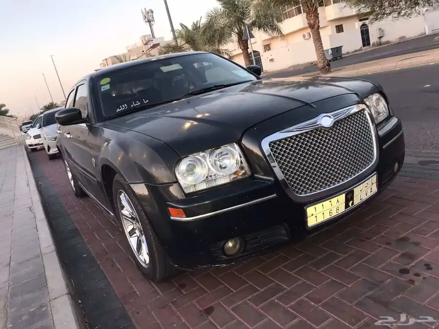 Chrysler c300 American 6 سلندر 1