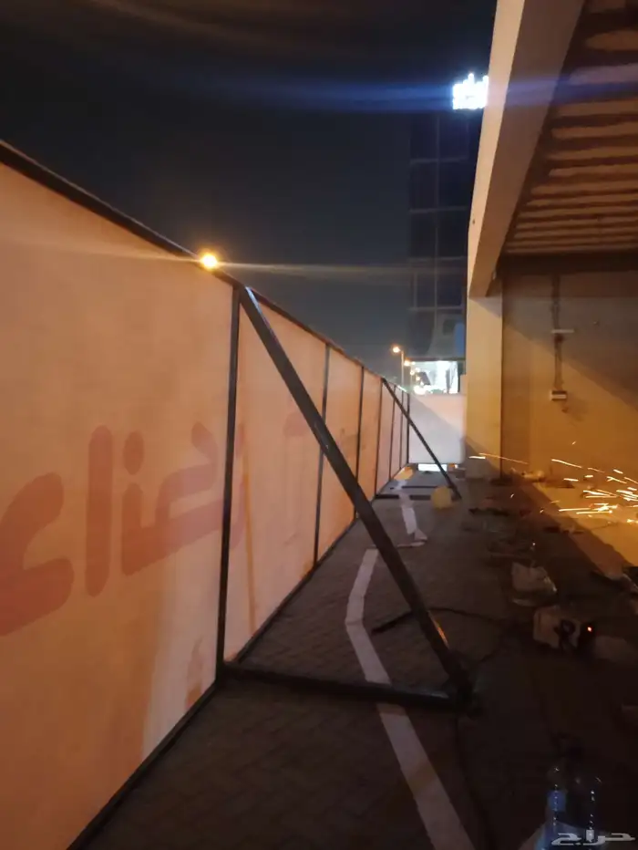 أسوار بنر ستيكر مطبوعات لوحات كلادينج كروت اكياس بوكسات 1