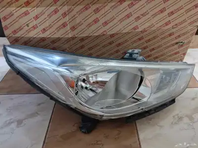 فانوس يمين اكسنت 2017 1