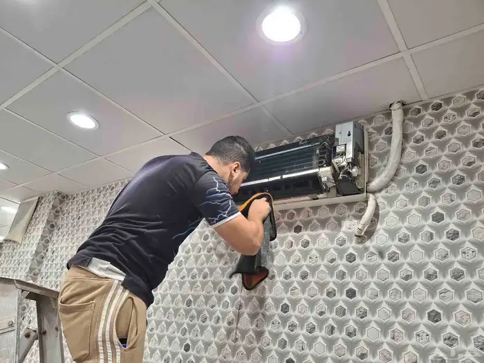 صيانة وغسيل وفحص الفريون لجميع الاجهزه والتكيف 0