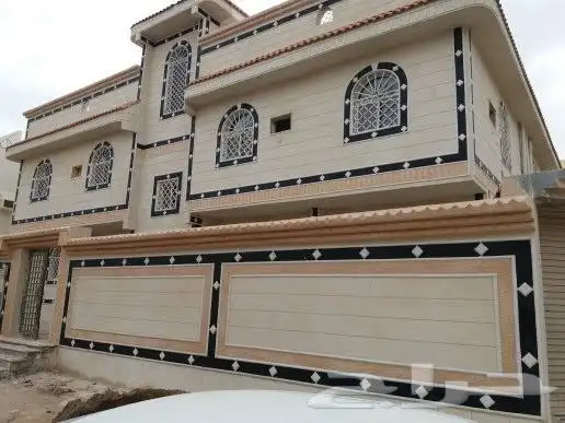 لياسه بيضاء ملونه 4