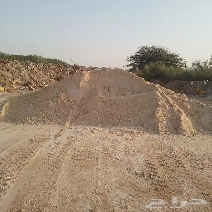 قلاب بطحاء اسمنت بلك اسود واحمر 0