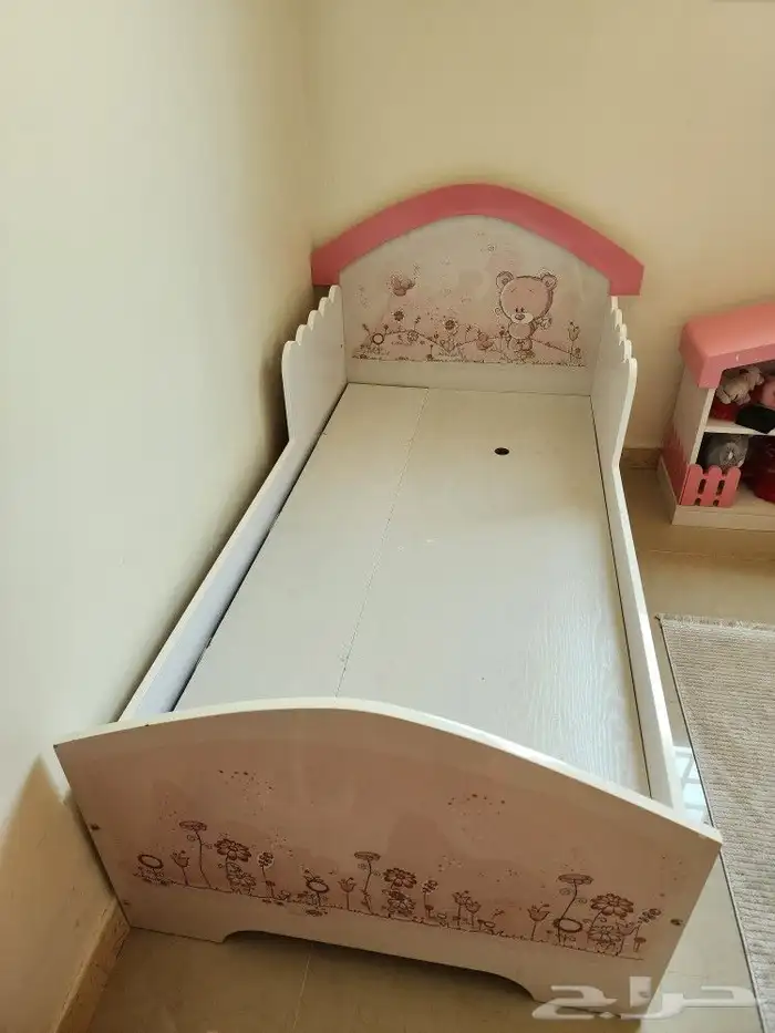 غرفة بنات بيت باربي سرير صغير كومدينو من هوم بوكس 4