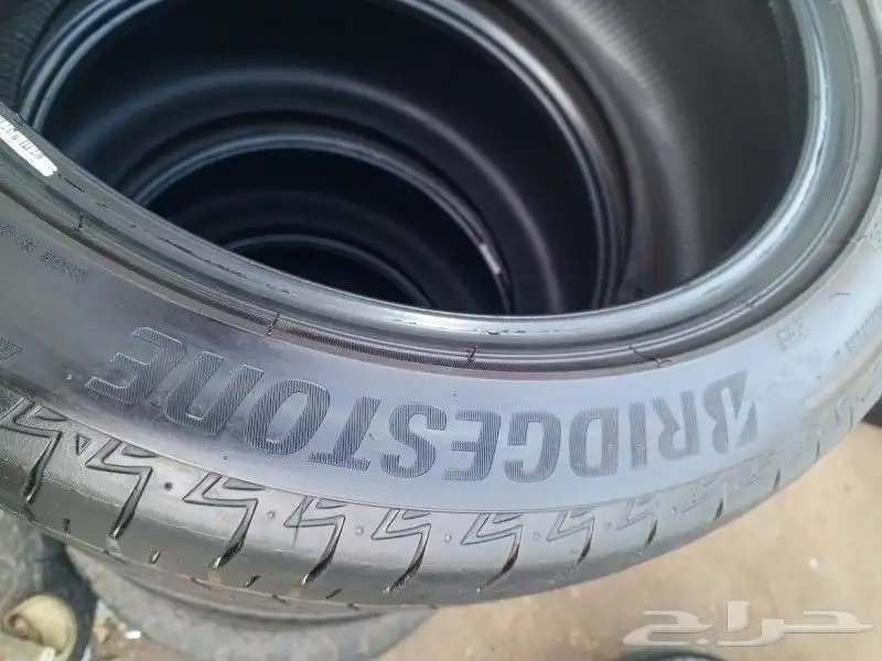4 كفرات بريجستون 235 45 18 1