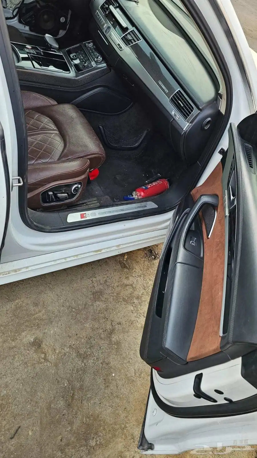 تشليح قطع Audi S8 4