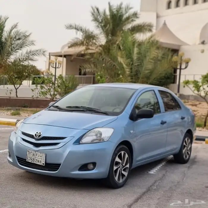 تويوتا يارس 2012 جير اتوماتيك 4