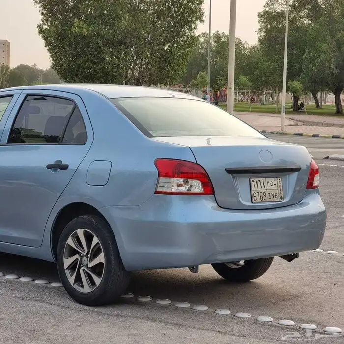 تويوتا يارس 2012 جير اتوماتيك 17