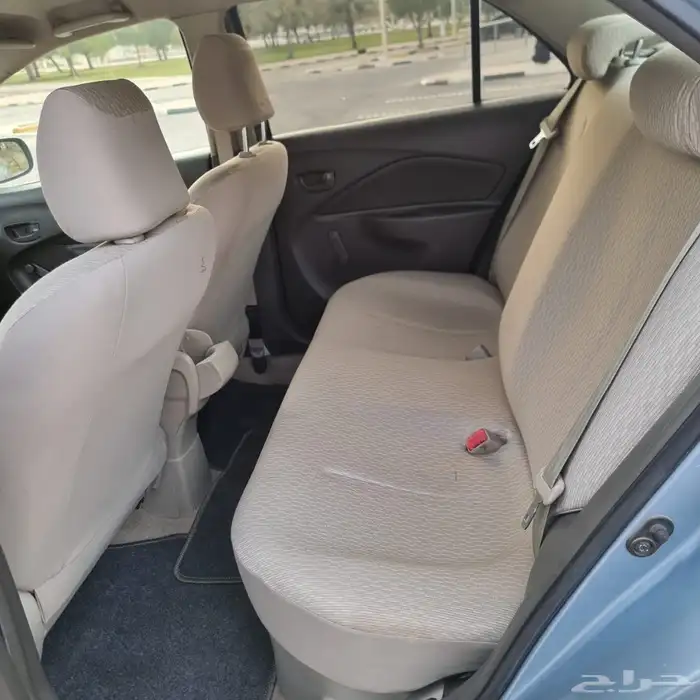 تويوتا يارس 2012 جير اتوماتيك 10