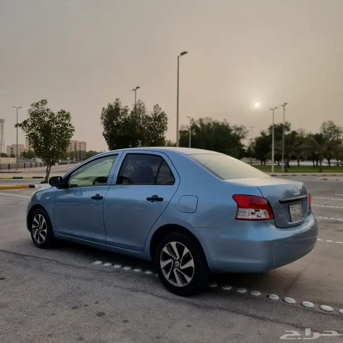 تويوتا يارس 2012 جير اتوماتيك 18