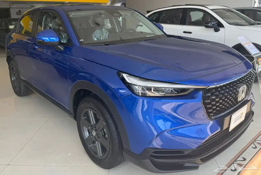 هوندا اتش أر في 2024 Lx 8