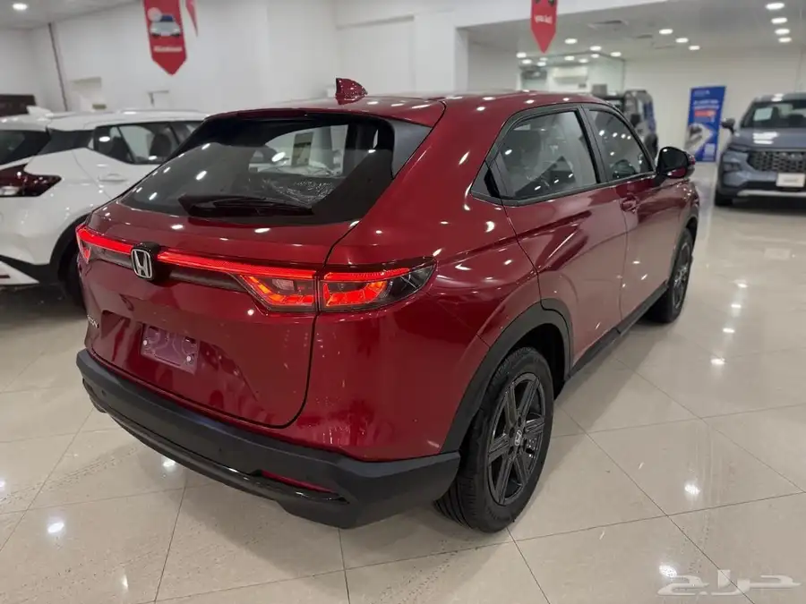 هوندا اتش أر في 2024 Lx 14