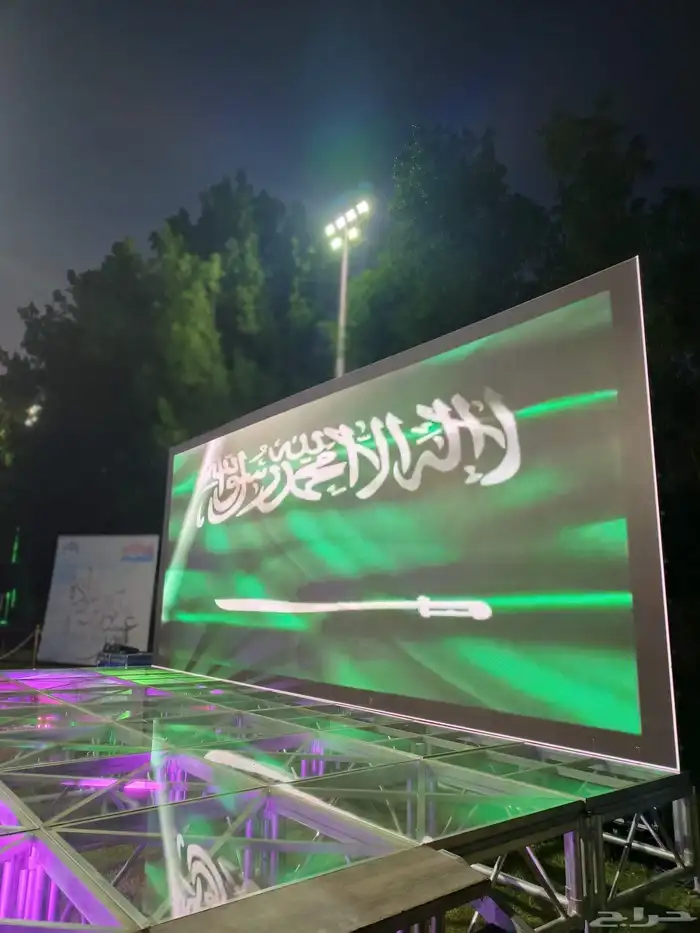 تاجير شاشات شاشه عرض شاشات مسارح خشب مسارح المنيوم مسارح ز 2
