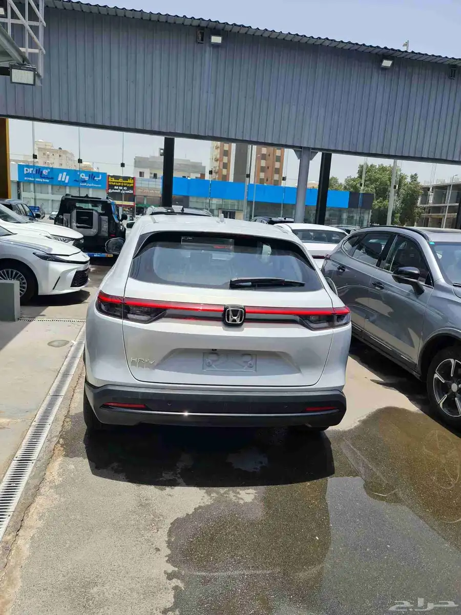 هوندا اتش أر في 2024 Lx 12