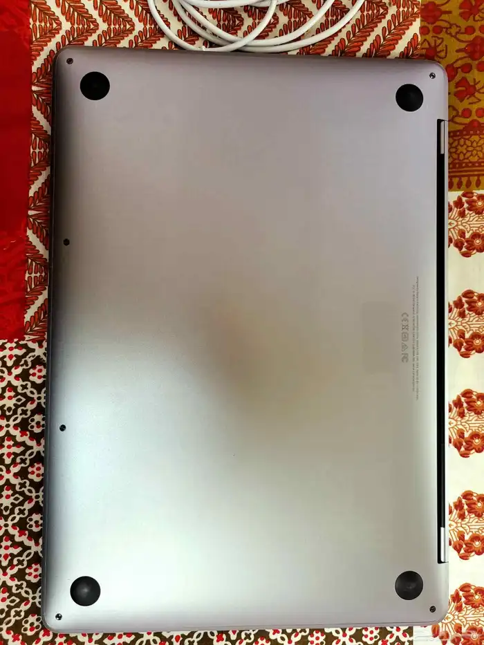 Apple MacBook Pro 2017 i5 16gb ram 512gb 1