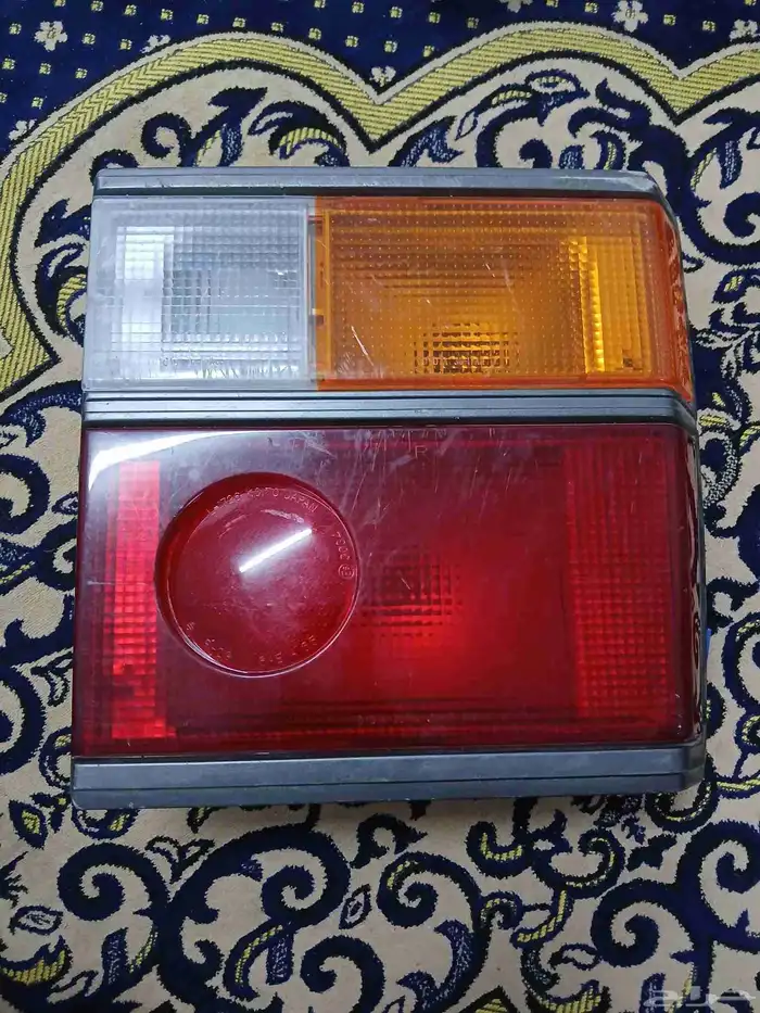 اسطب كستر يمين موديل 87 84 0