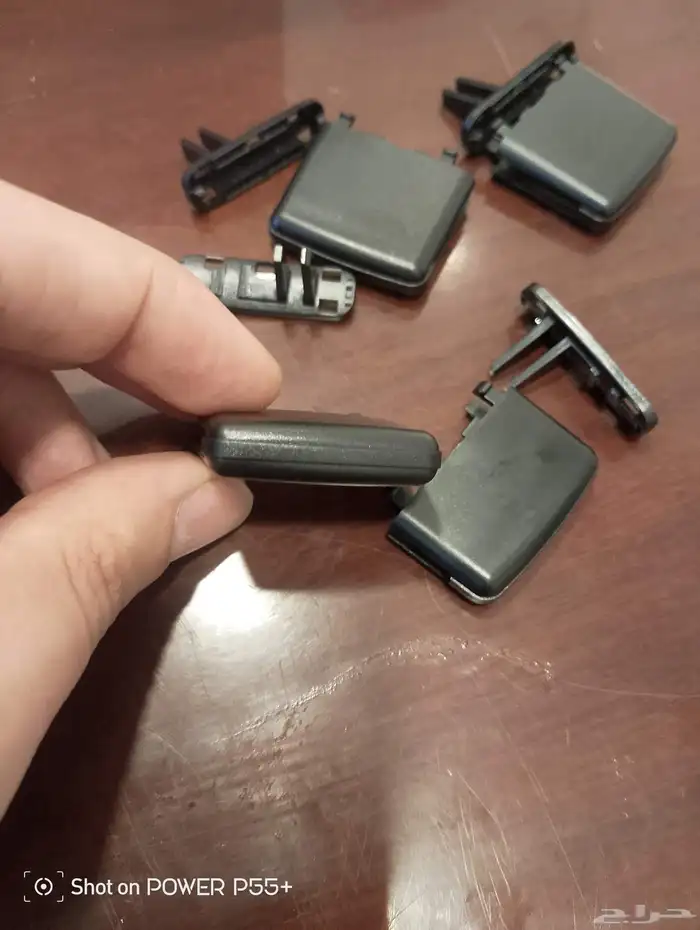 مشيك يد تحكم ريش مكيف لاندكروزر 3