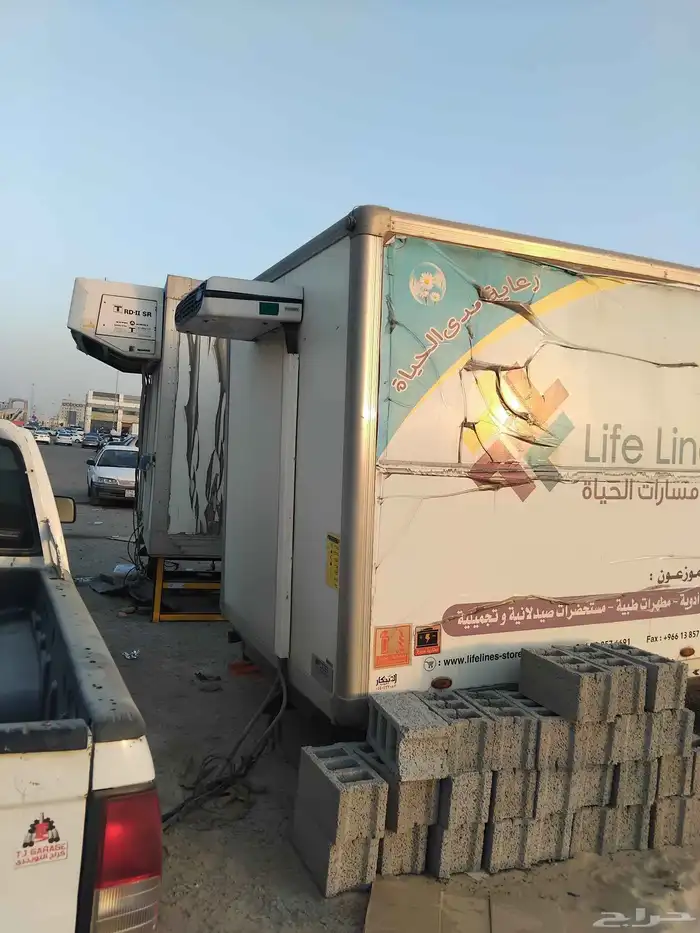 ثلاجتين الصغيره تبريد والكبيرة تبريد وتثليج 2