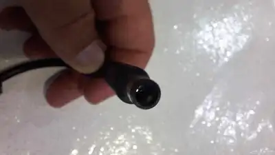 شاحن لابتوب جديد 30 ريال 3